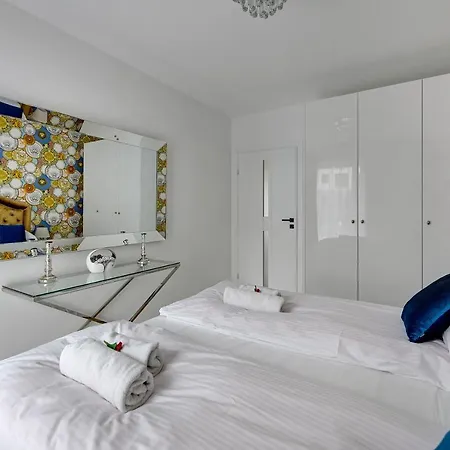 Wave Apartments-gold Exclusive Apartment Gdansk